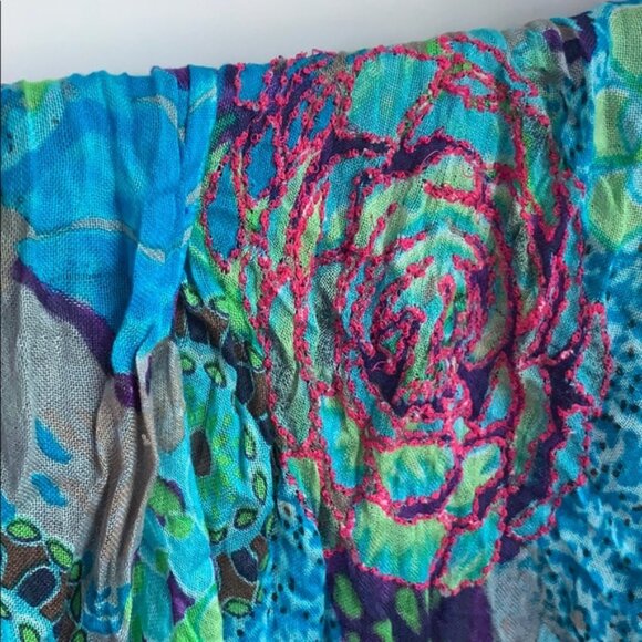 Blue and green Infinity scarf - Picture 2 of 4